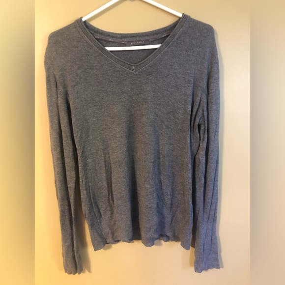 Suzy Shier Gray Long Sleeve V-neck Sweater Size Large - Picture 1 of 2